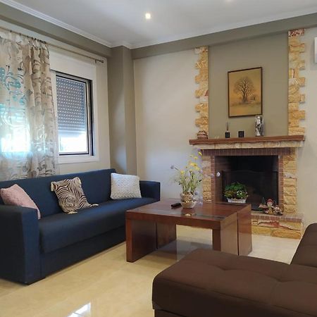 Just Constructed! Villa Gastuni Екстериор снимка