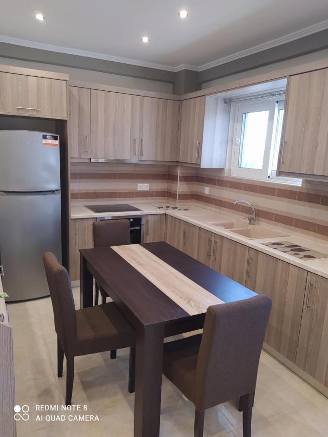 Just Constructed! Villa Gastuni Екстериор снимка