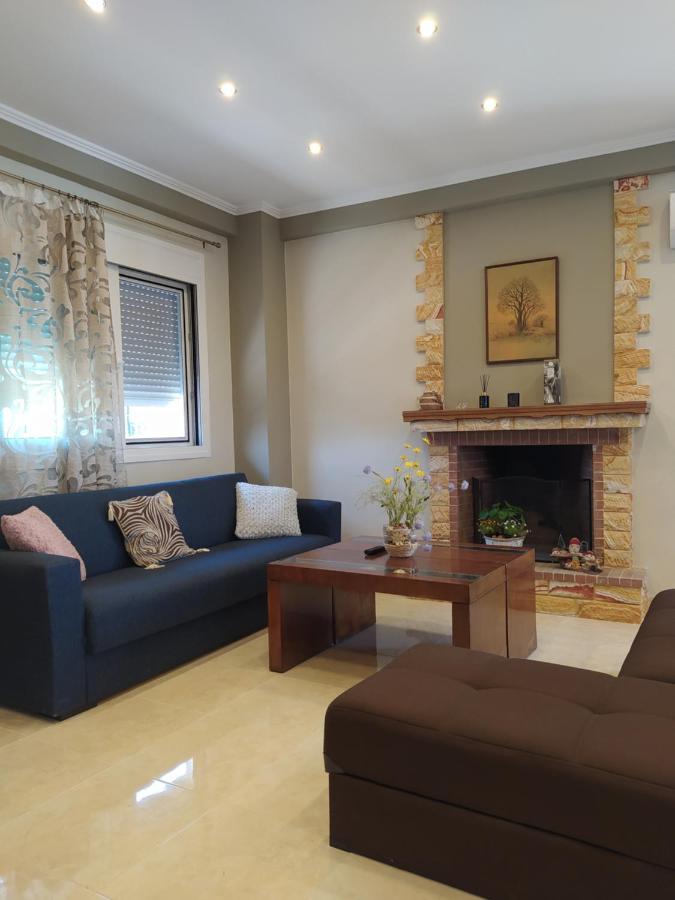 Just Constructed! Villa Gastuni Екстериор снимка